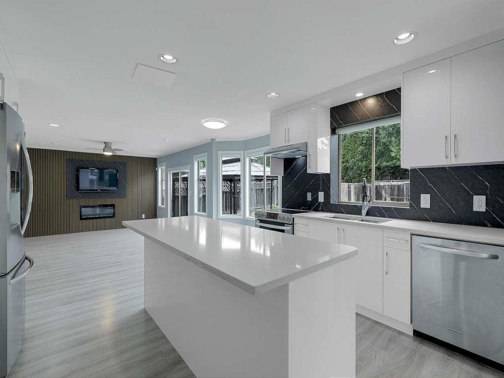 Listing Image for R3041635