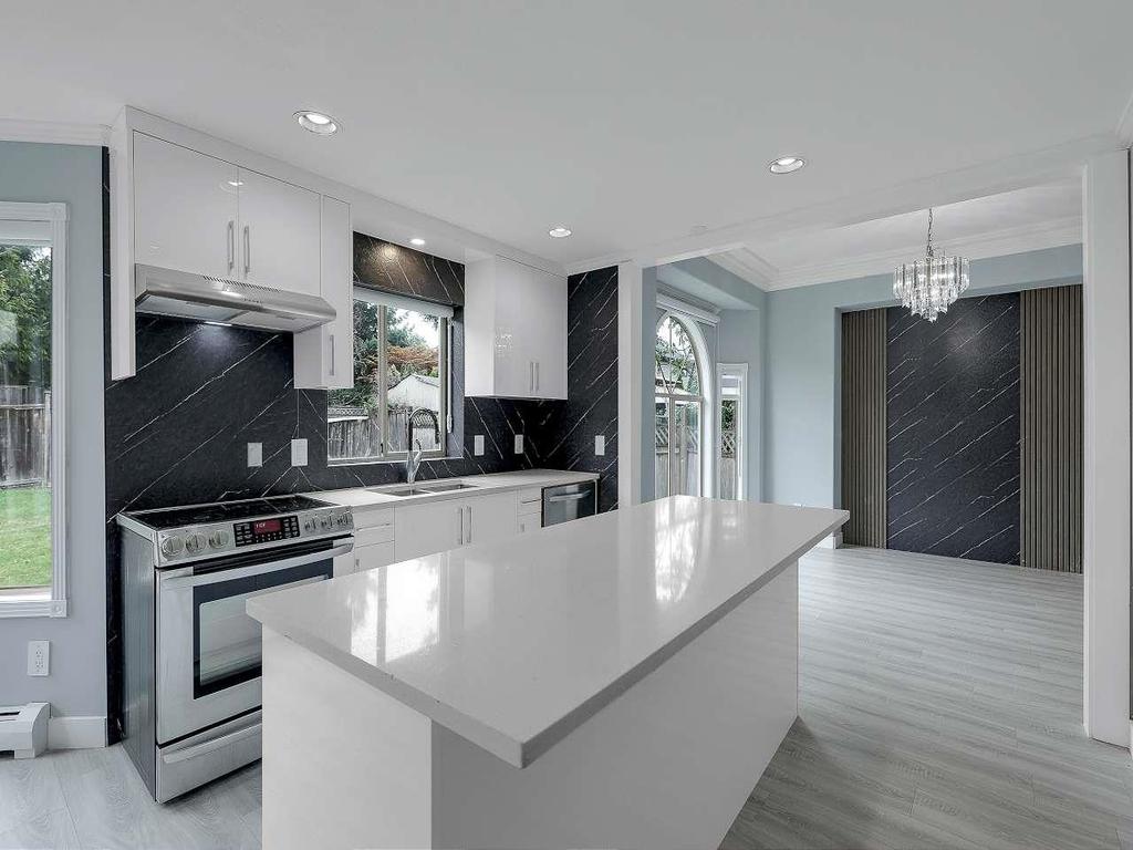 Listing Image for R3041635