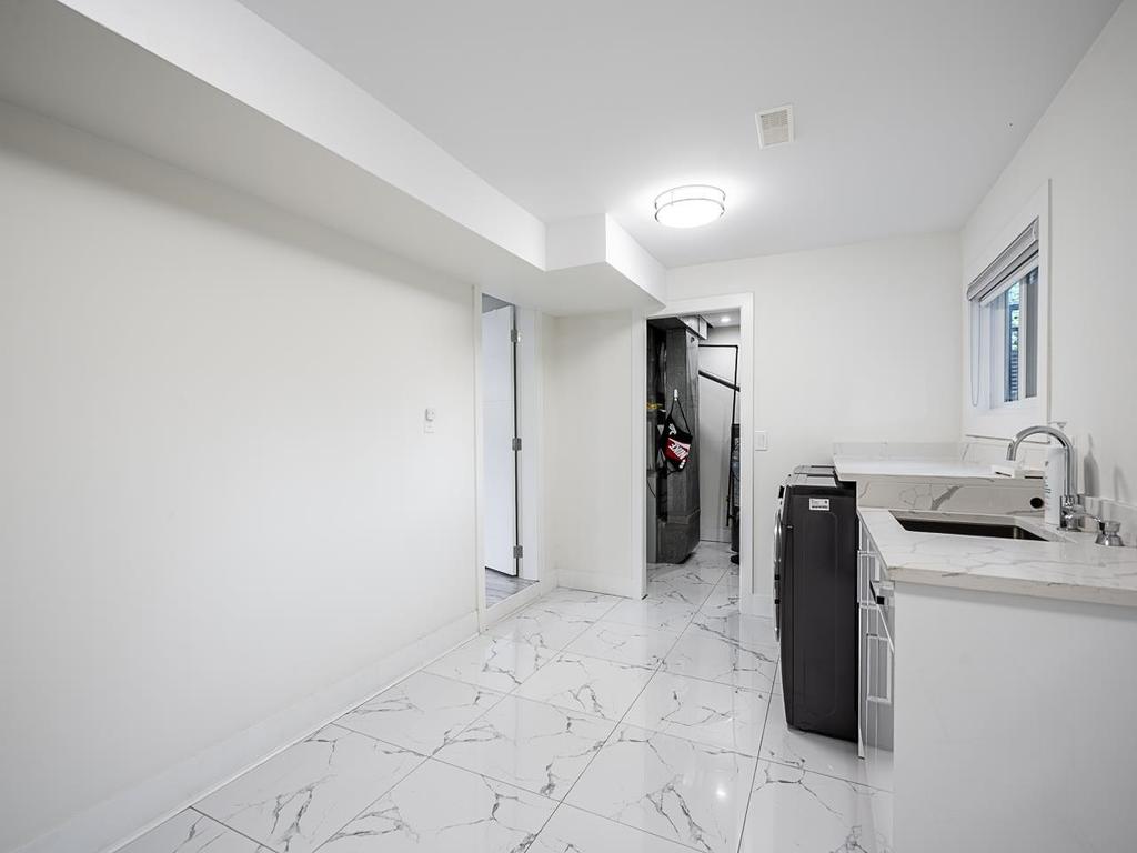 Listing Image for R3042647