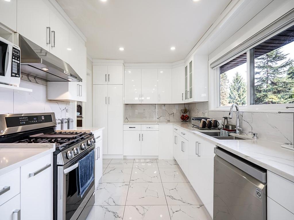 Listing Image for R3042647