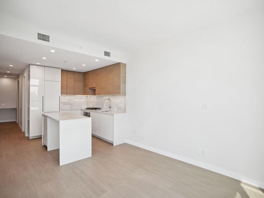 Listing Image for R3043154