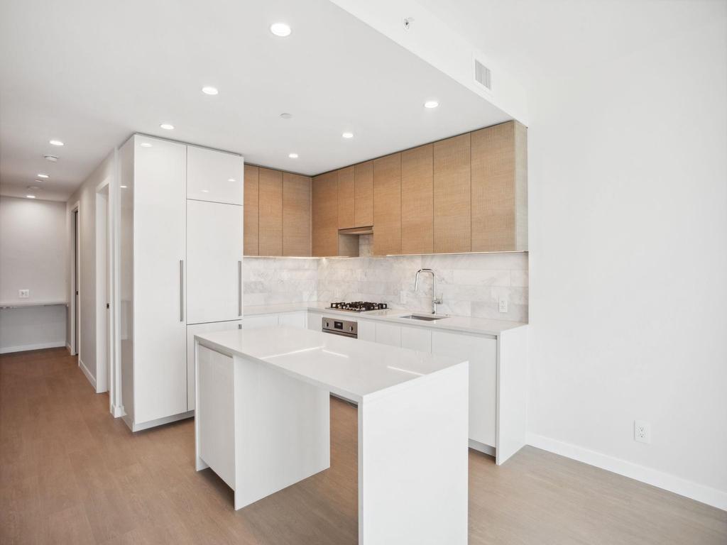 Listing Image for R3043154