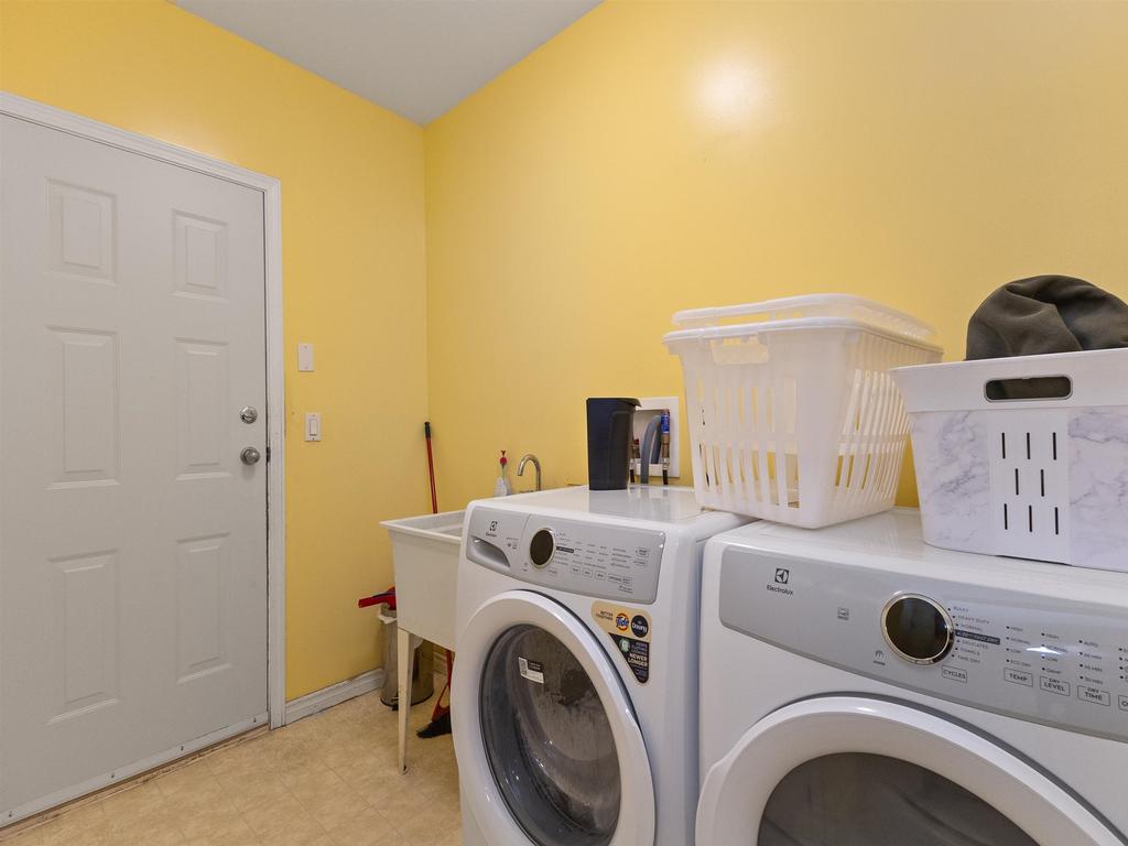 Listing Image for R3043184