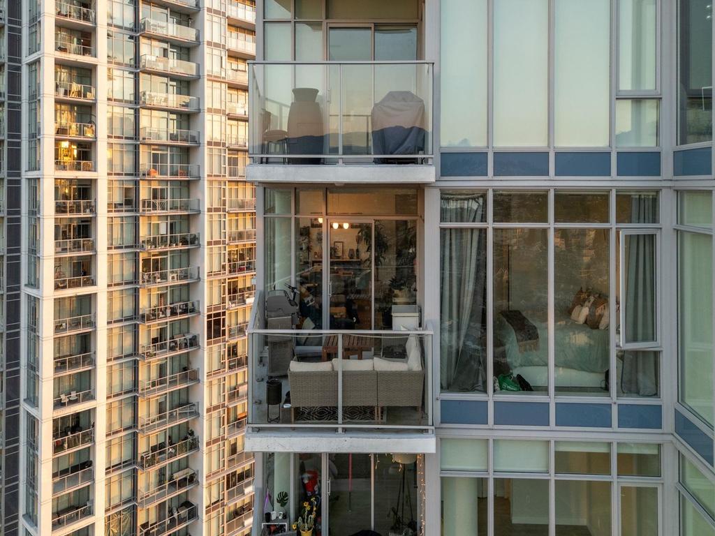 Listing Image for R3043481