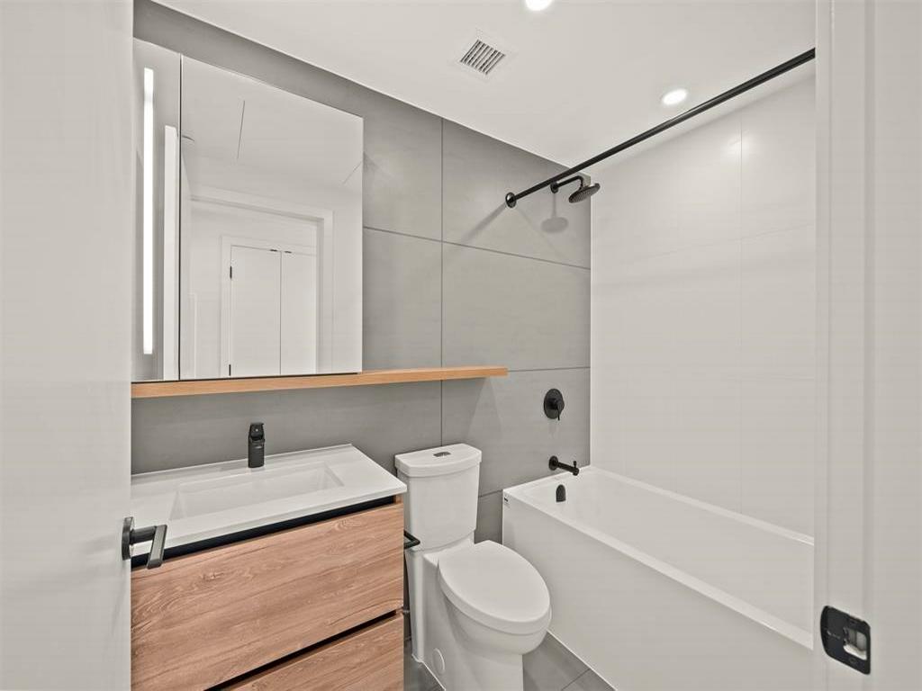 Listing Image for R3043928