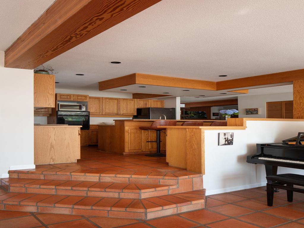 Listing Image for R3044418