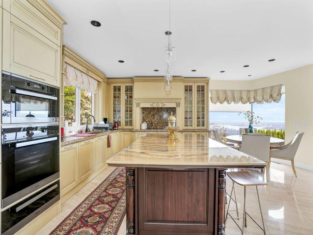 Listing Image for R3045873