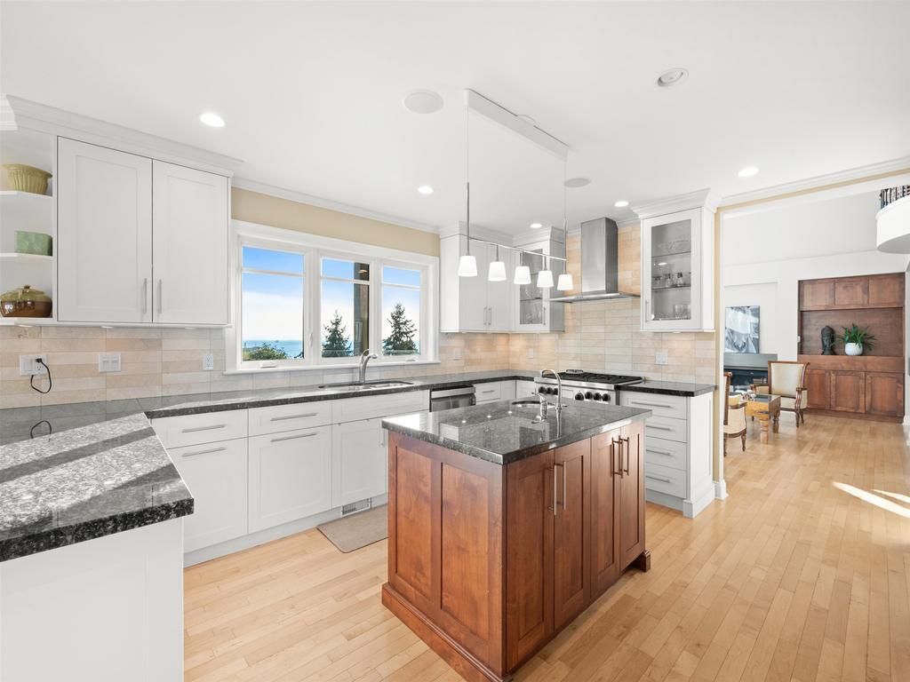 Listing Image for R3045892