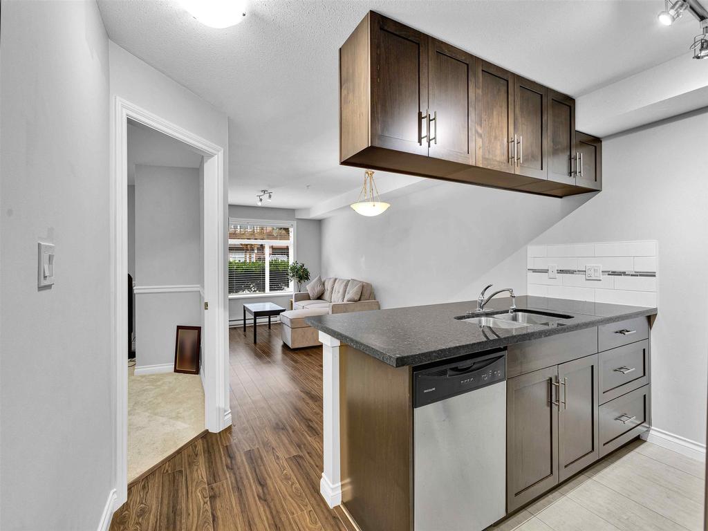 Listing Image for R3046027