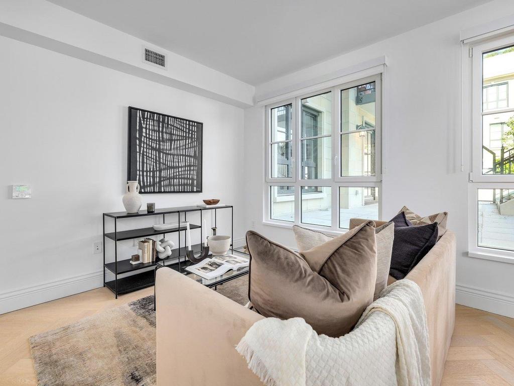 Listing Image for R3046036