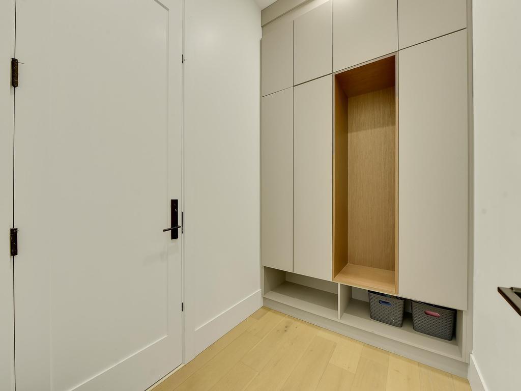 Listing Image for R3046187