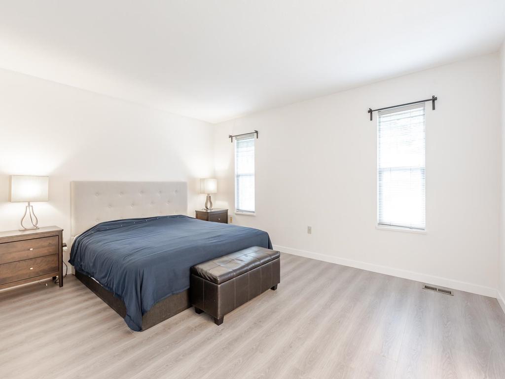 Listing Image for R3046393