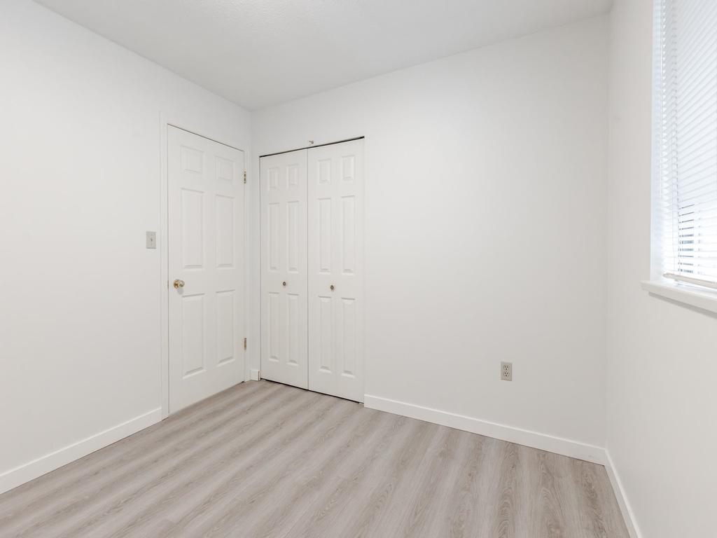 Listing Image for R3046393