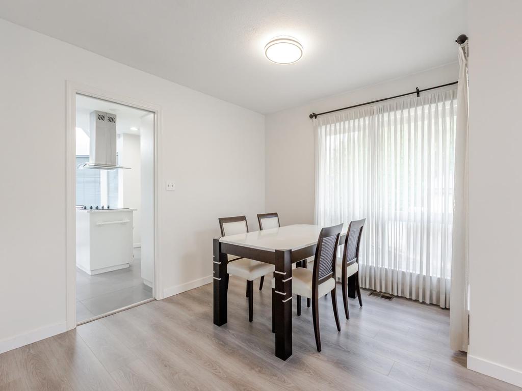 Listing Image for R3046393