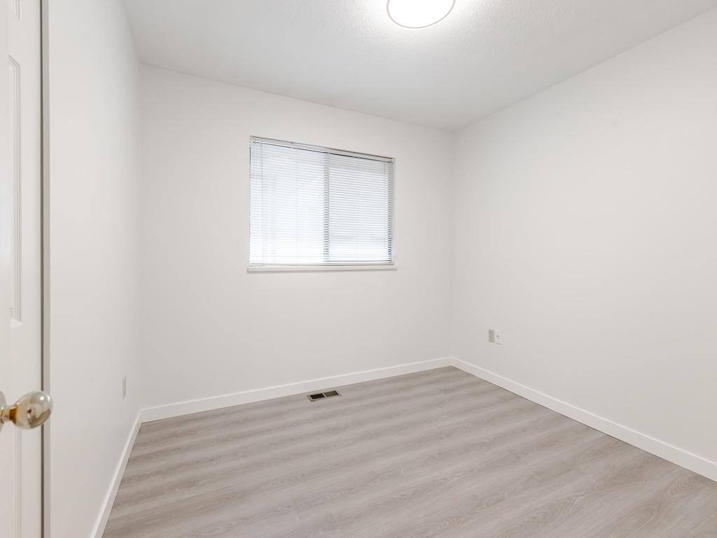 Listing Image for R3046393