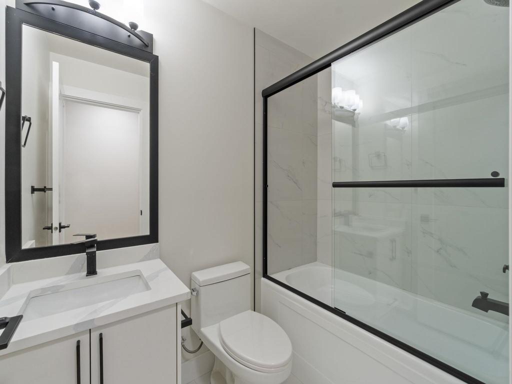 Listing Image for R3046396