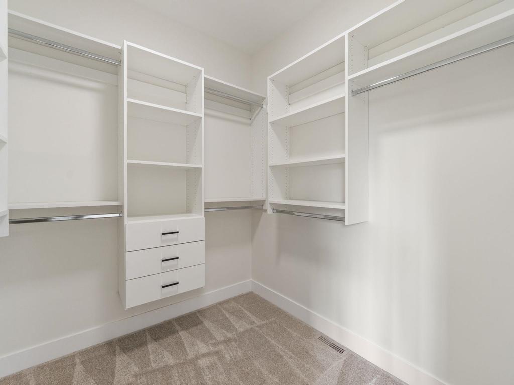 Listing Image for R3046396