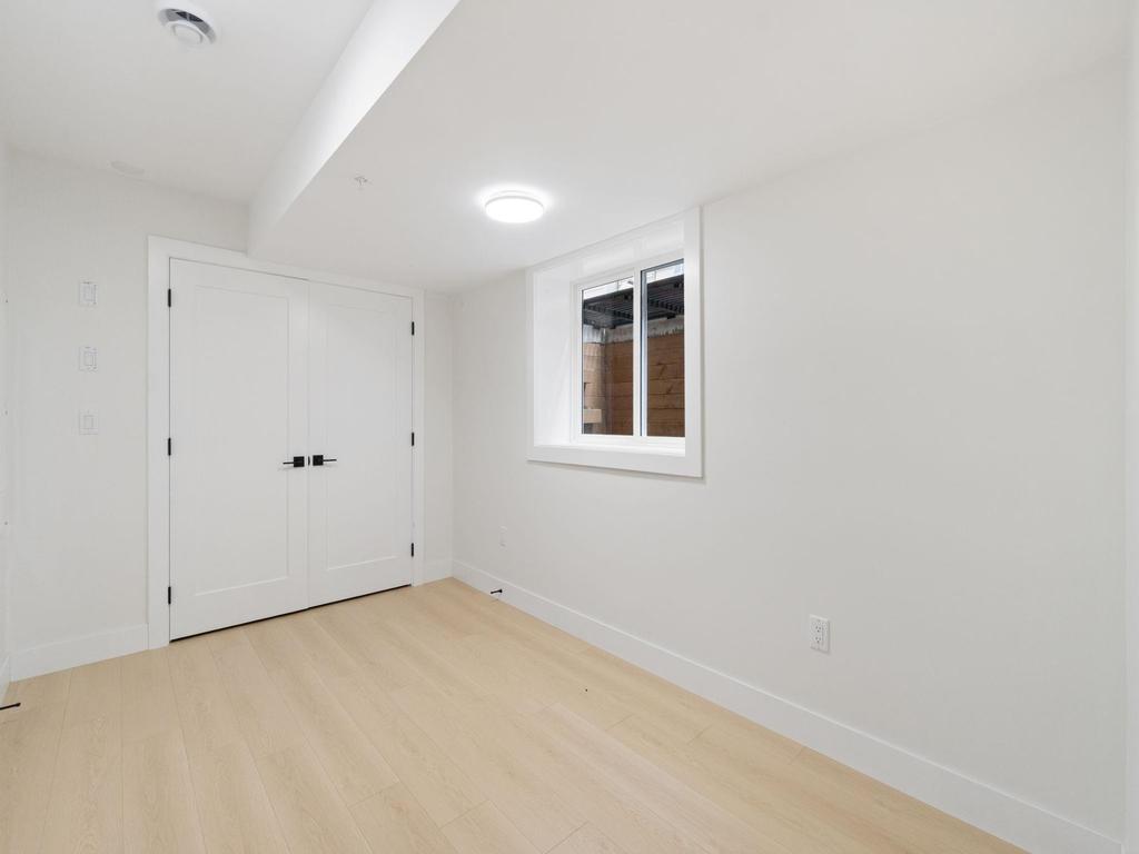 Listing Image for R3046396