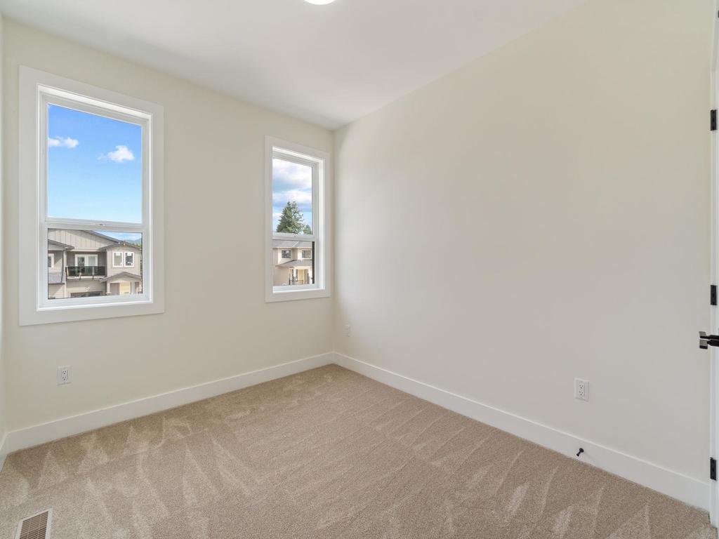 Listing Image for R3046396