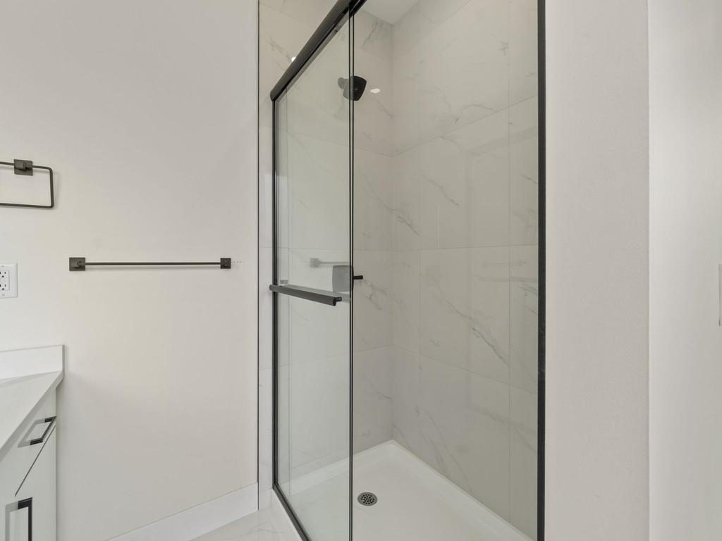 Listing Image for R3046396