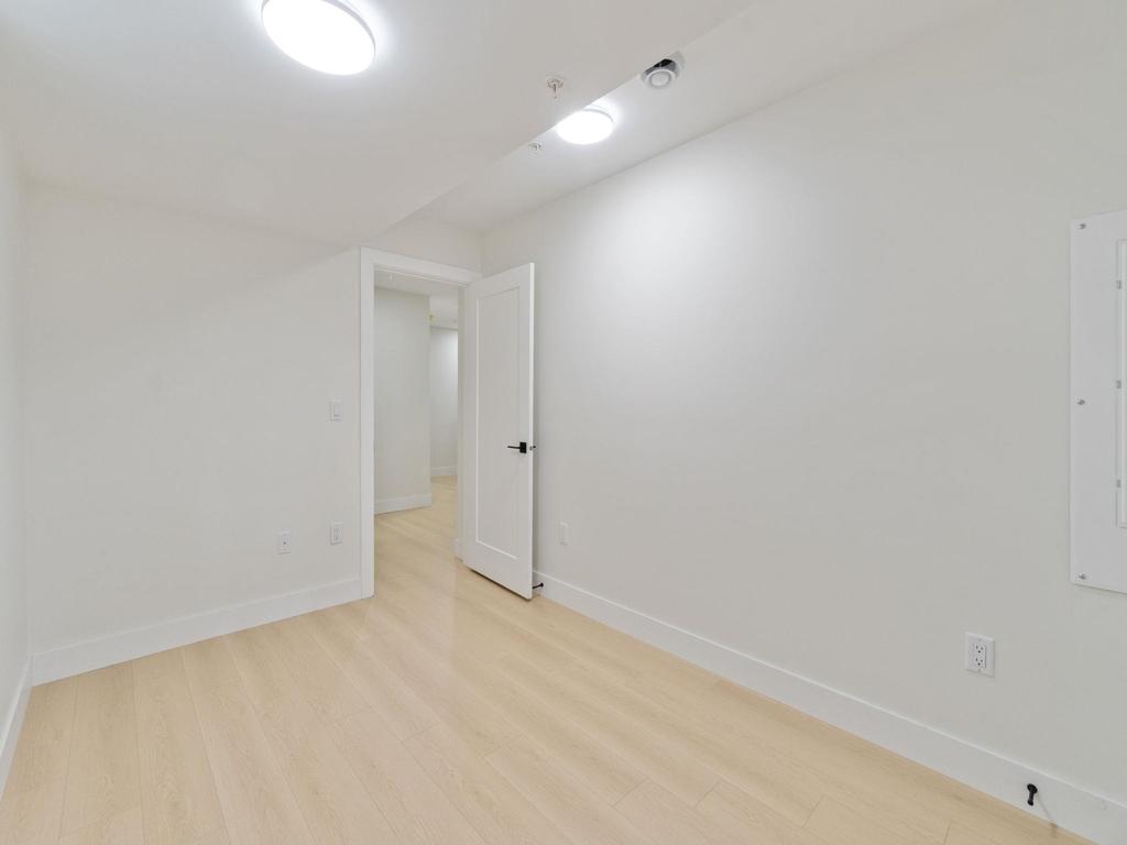 Listing Image for R3046396