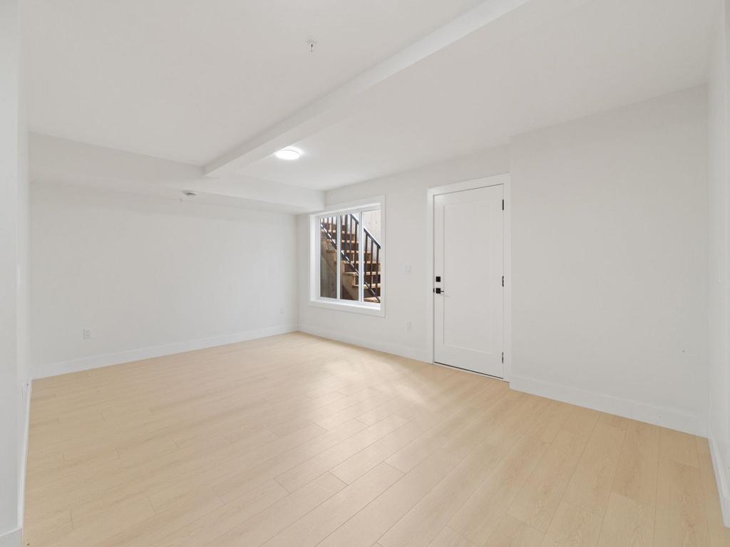 Listing Image for R3046396