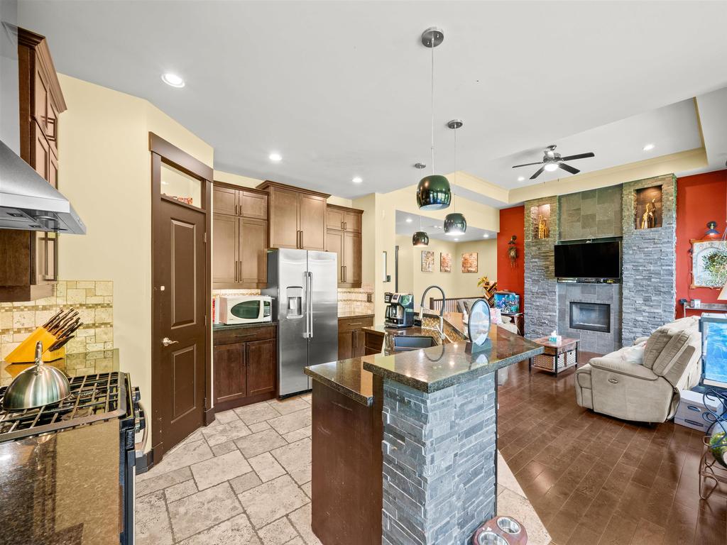 Listing Image for R3046437