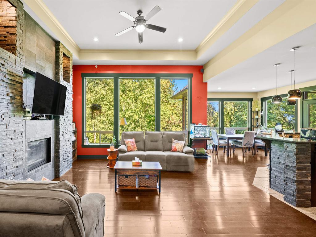 Listing Image for R3046437