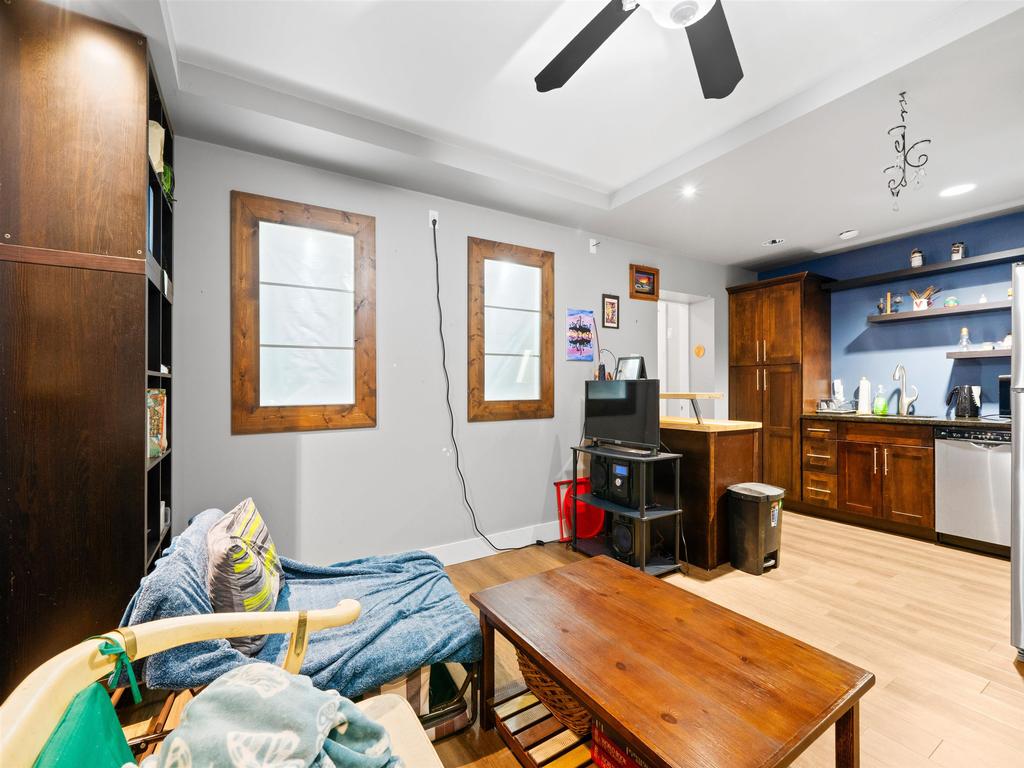 Listing Image for R3046437