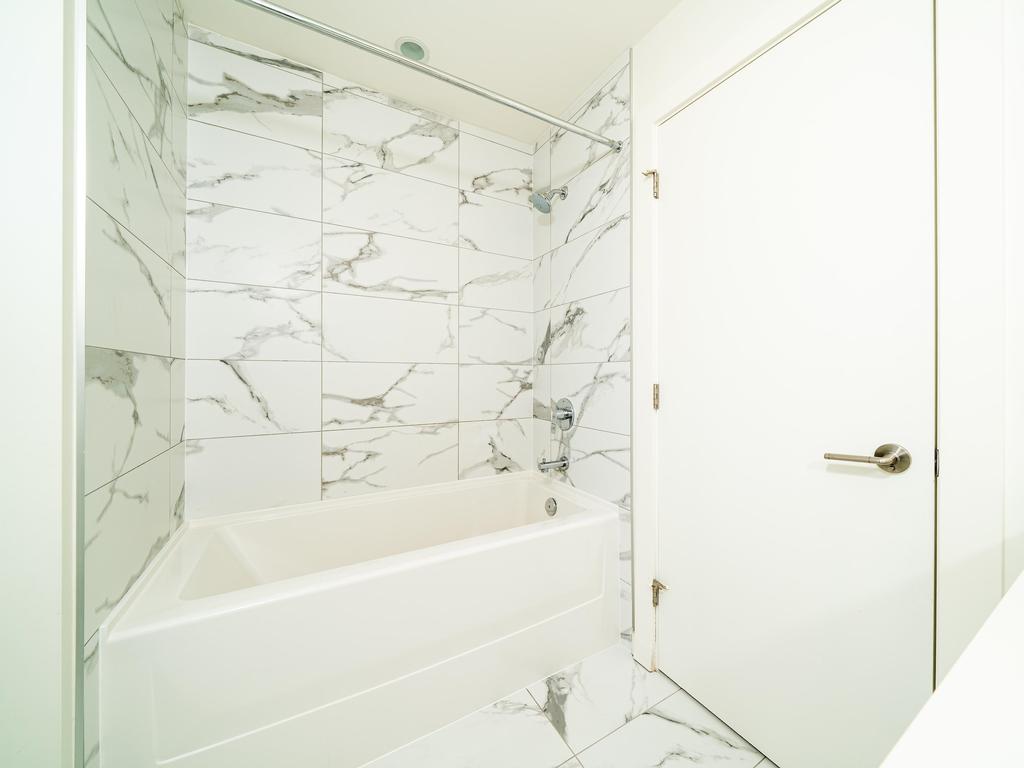 Listing Image for R3046595