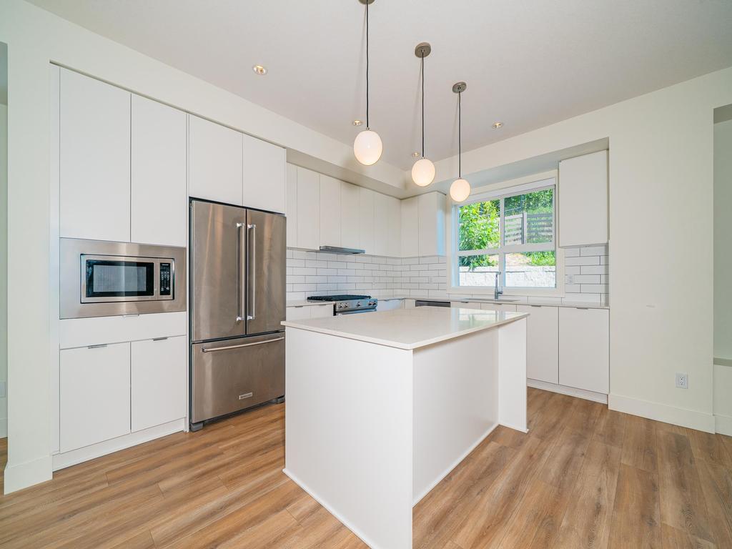 Listing Image for R3046595