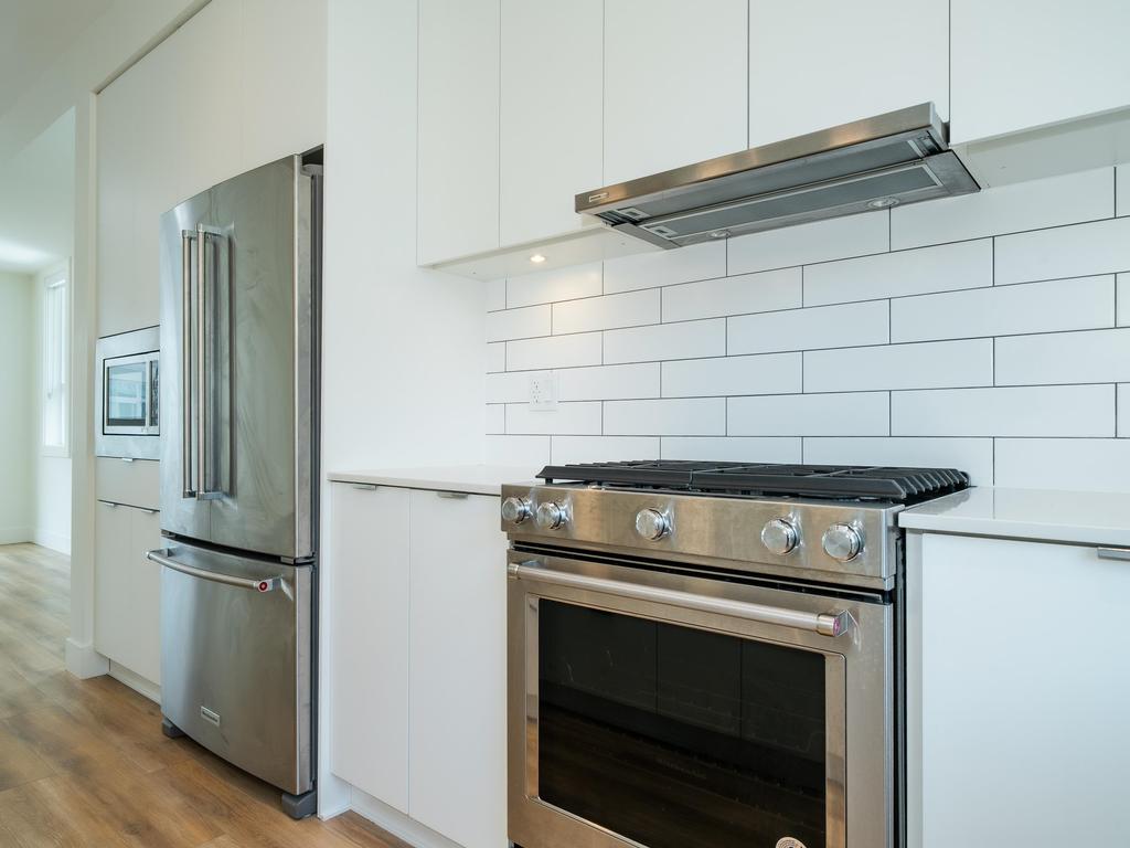 Listing Image for R3046595