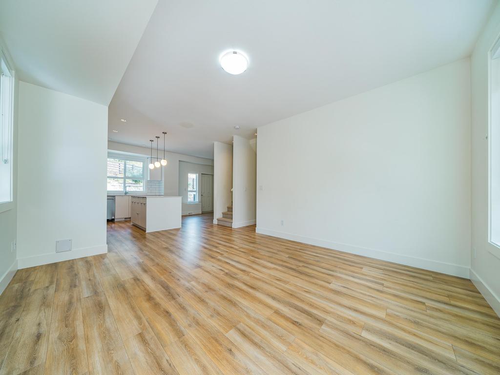 Listing Image for R3046595