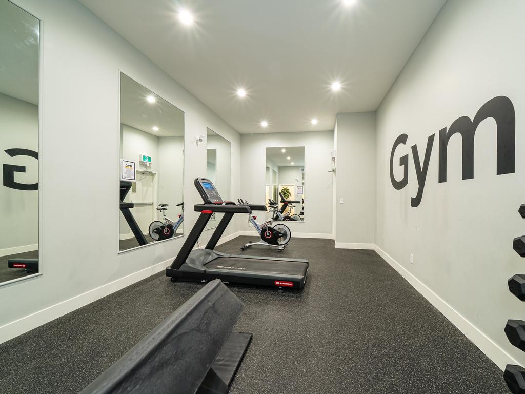 Listing Image for R3046595