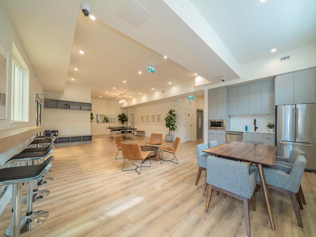 Listing Image for R3046595