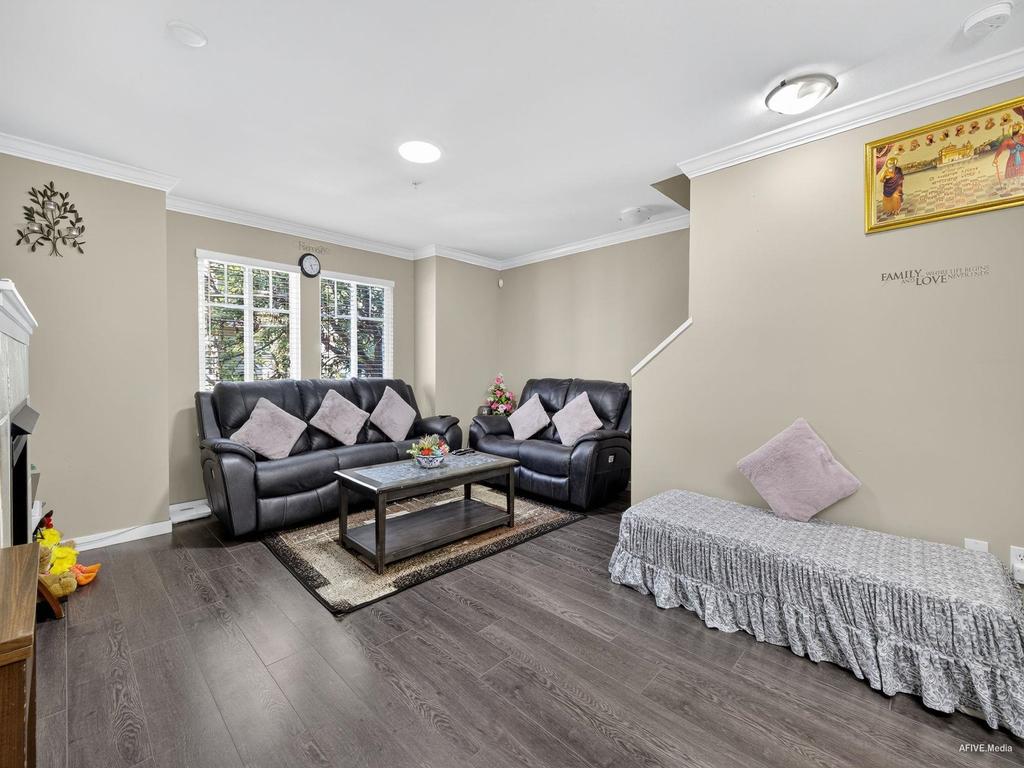 Listing Image for R3046632