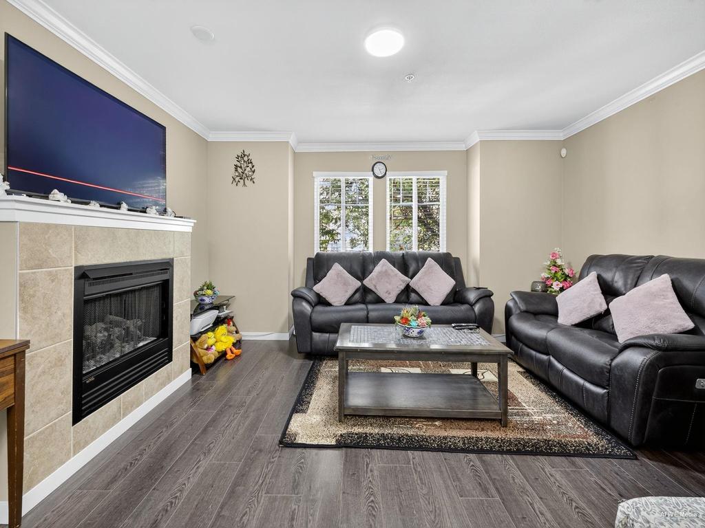 Listing Image for R3046632