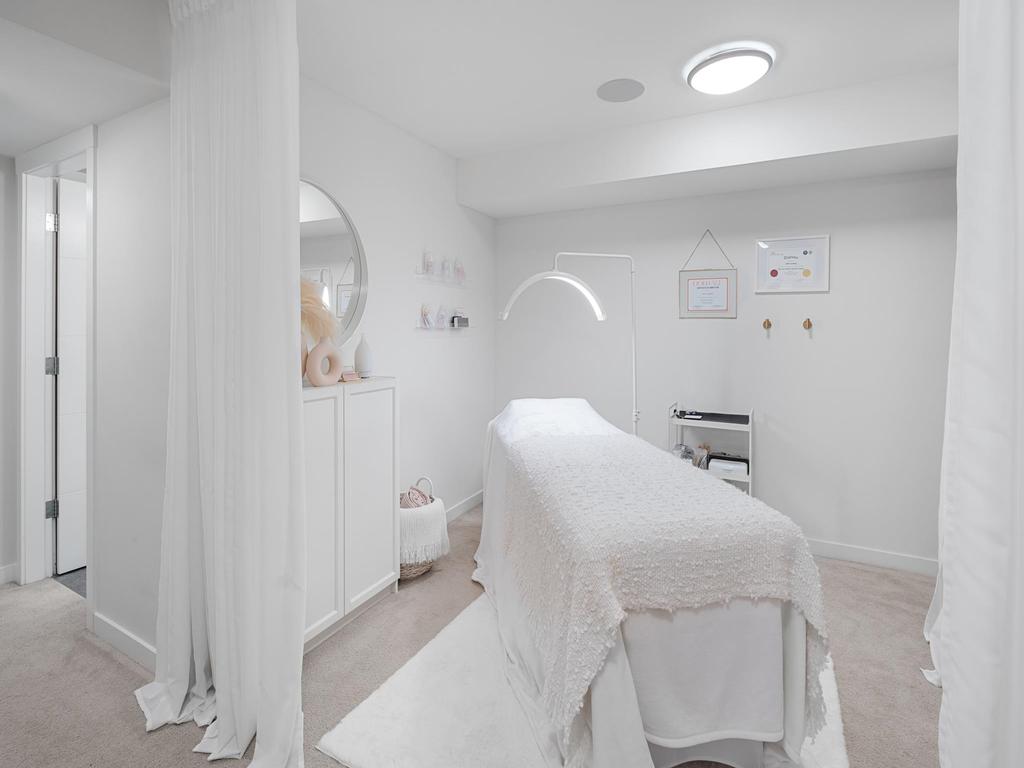 Listing Image for R3047852