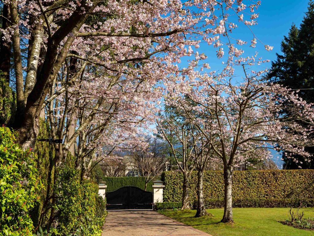 Listing Image for R3047947