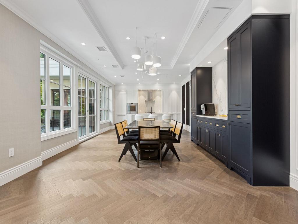 Listing Image for R3048952