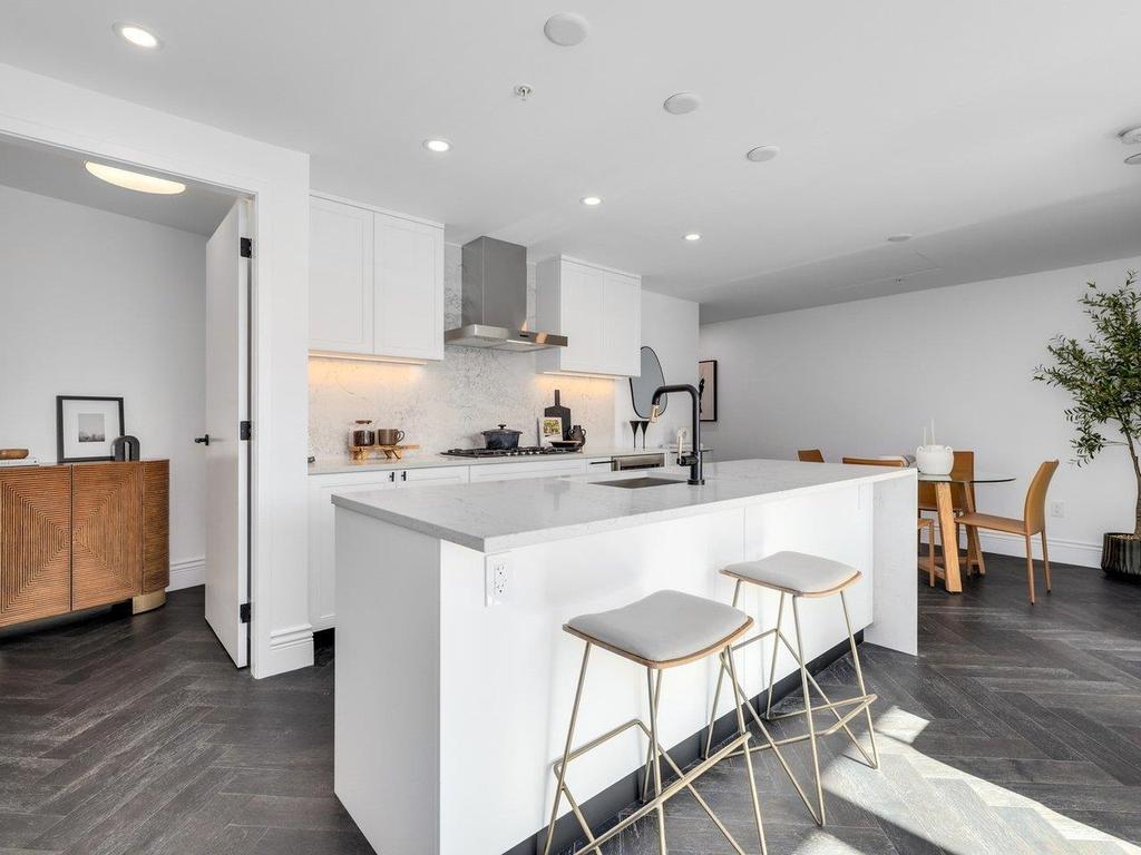 Listing Image for R3048952