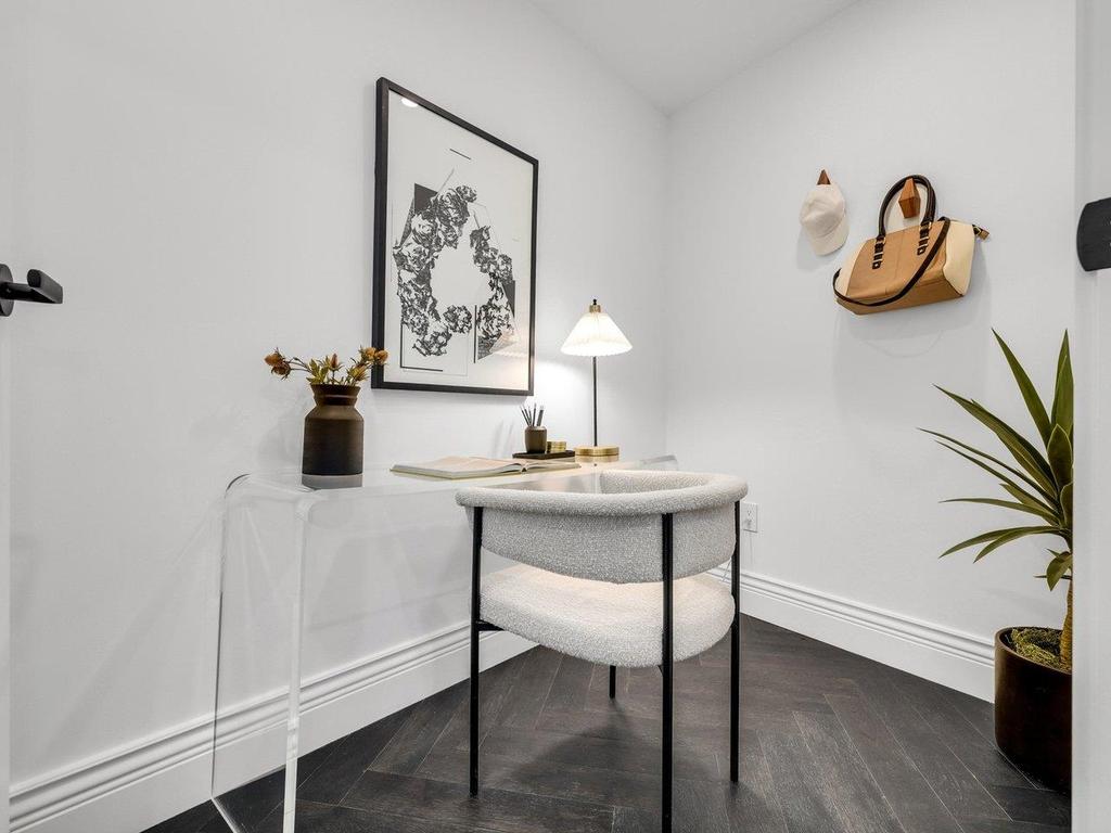 Listing Image for R3048952