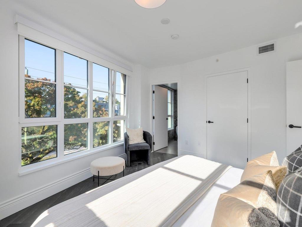 Listing Image for R3048952