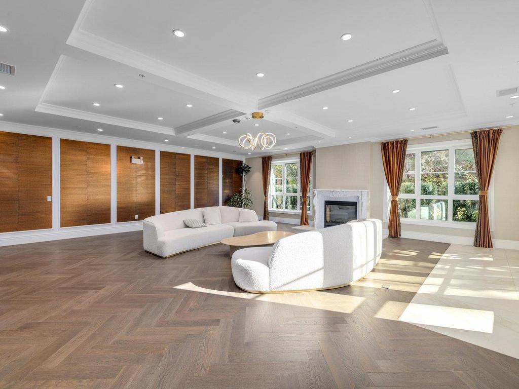 Listing Image for R3048952