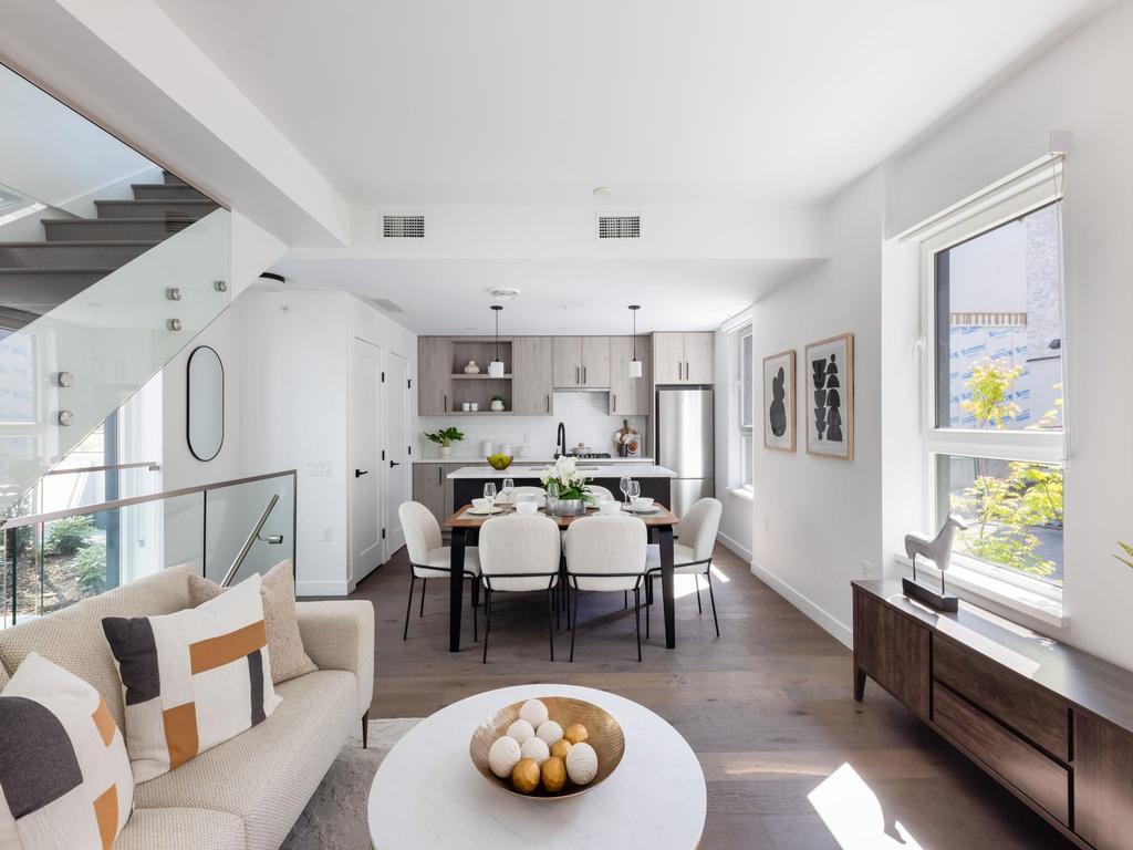 Listing Image for R3049095