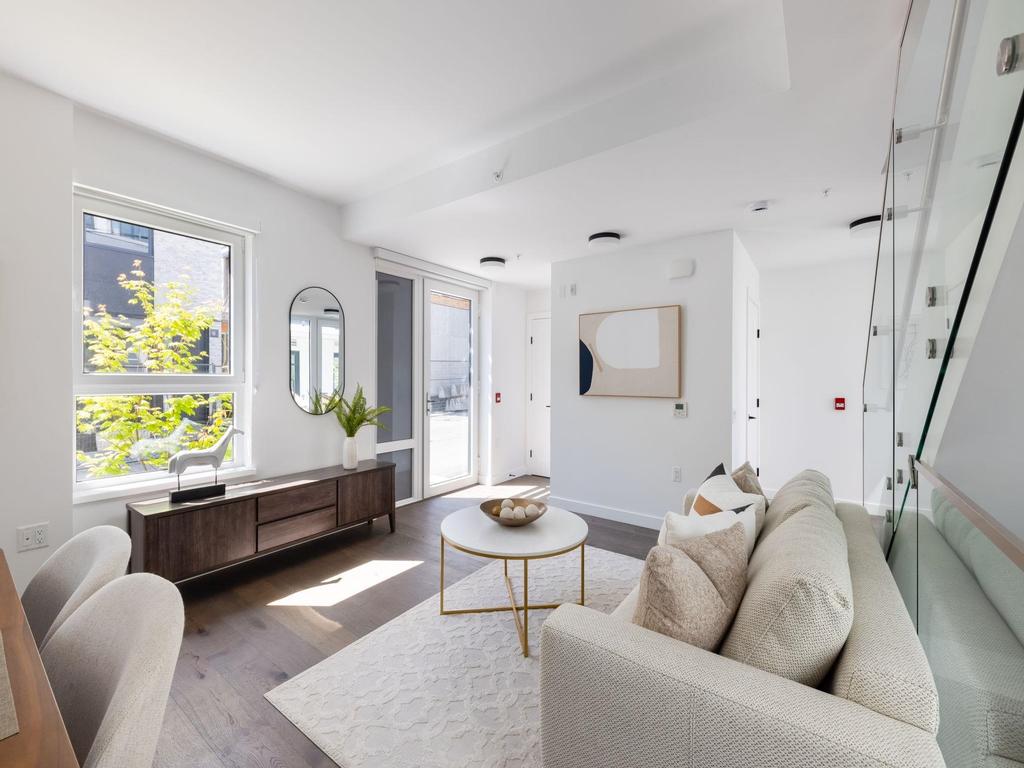 Listing Image for R3049095