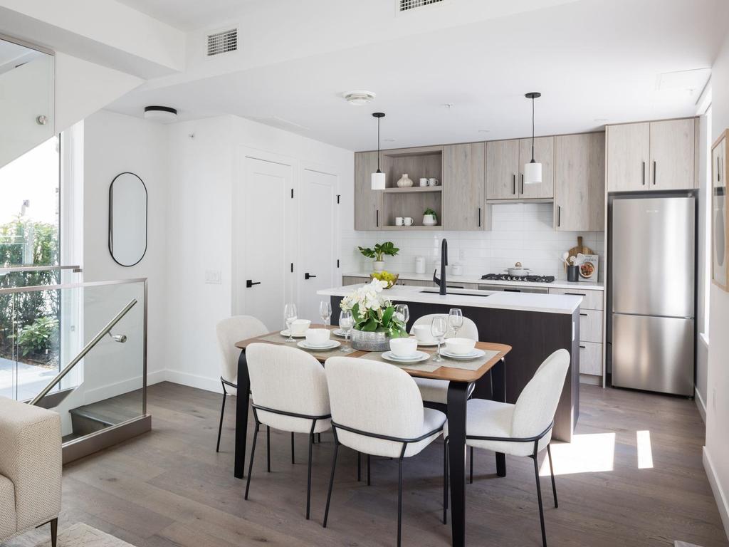 Listing Image for R3049095