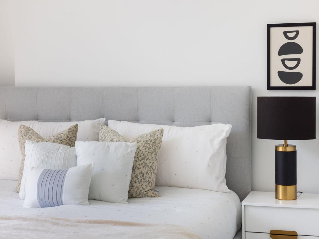 Listing Image for R3049095