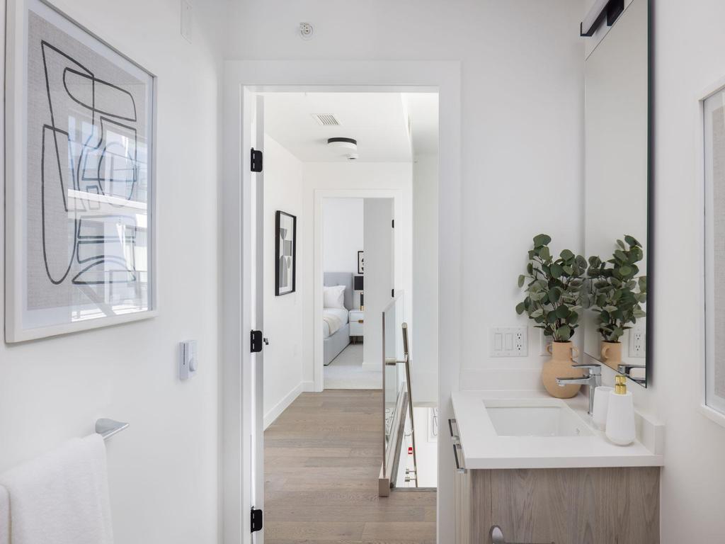 Listing Image for R3049095