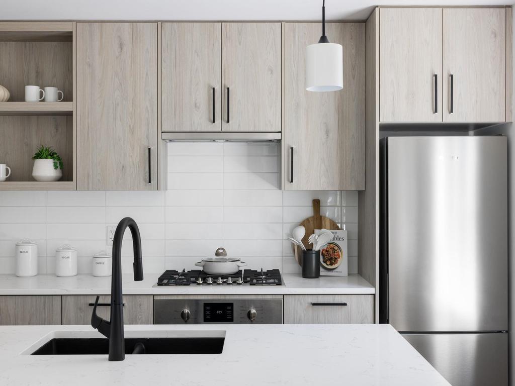 Listing Image for R3049095